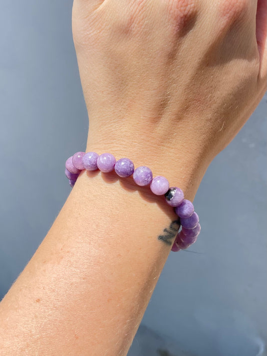 Phosphosiderite 8mm Bracelet