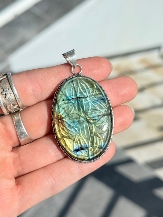 Labradorite Pendant  ( Indian Silver )