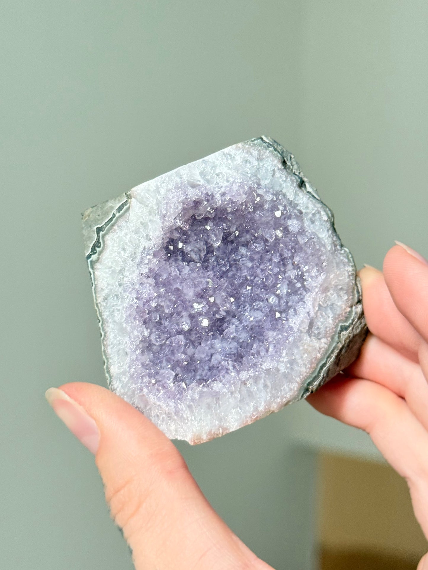 Natural Amethyst Cluster | Cluster Natural de Amatista ( Brazil )