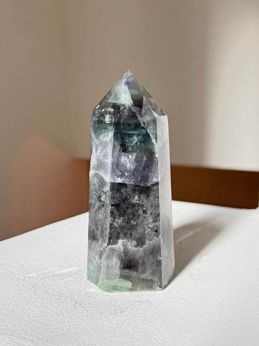 Rainbow Fluorite Point | Punta de Fluorita Arcoíris