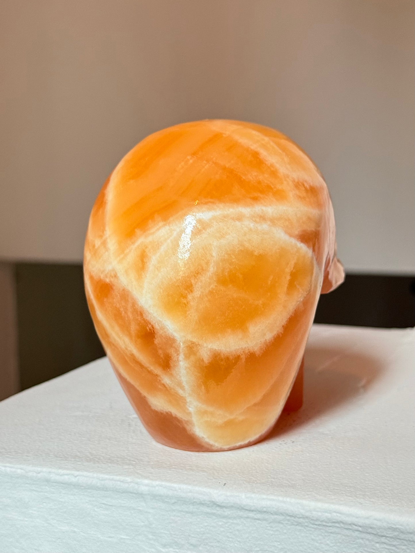 Orange Calcite Skull | Cráneo de Calcita Naranja ( Mexico )
