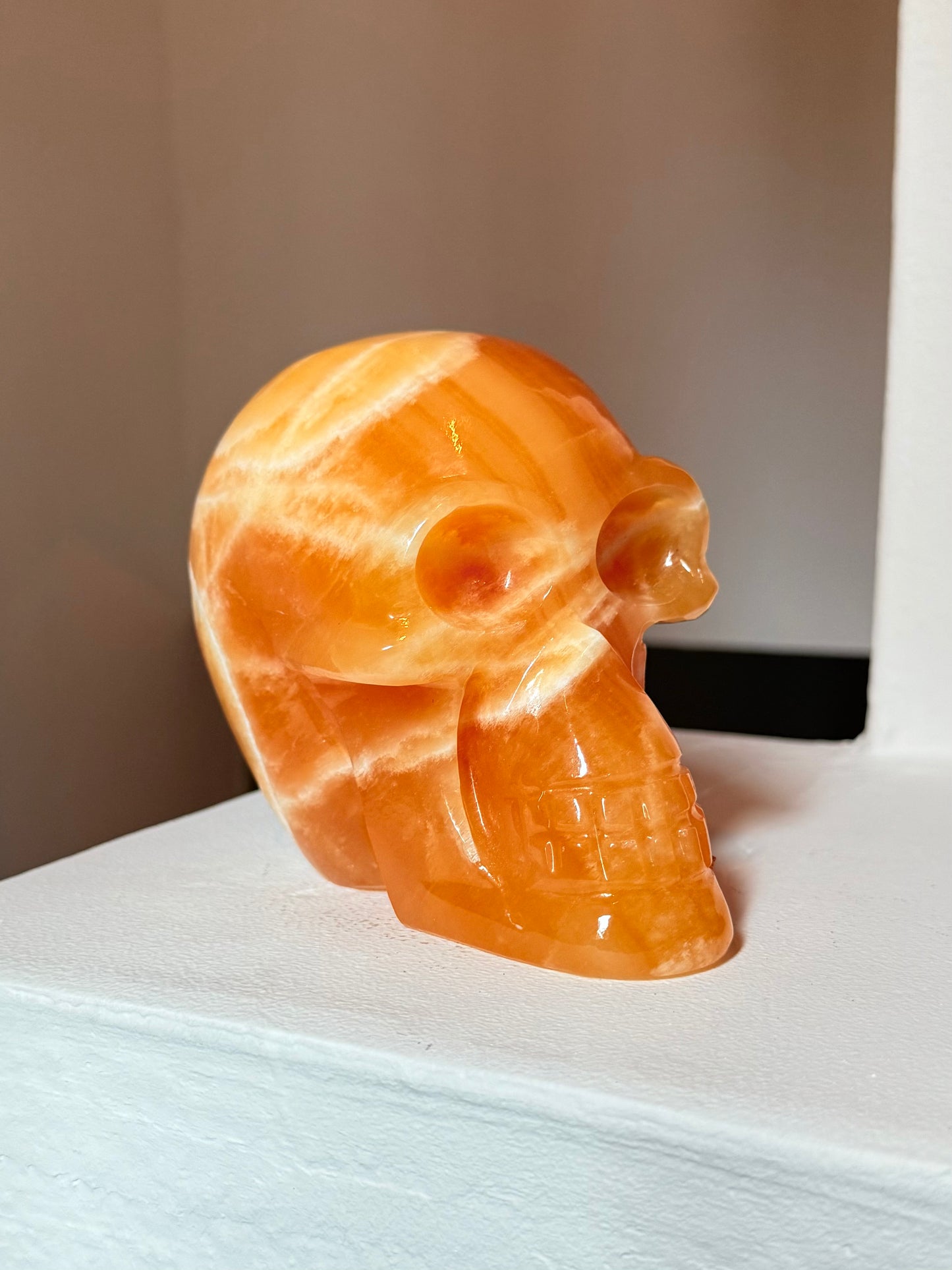 Orange Calcite Skull | Cráneo de Calcita Naranja ( Mexico )