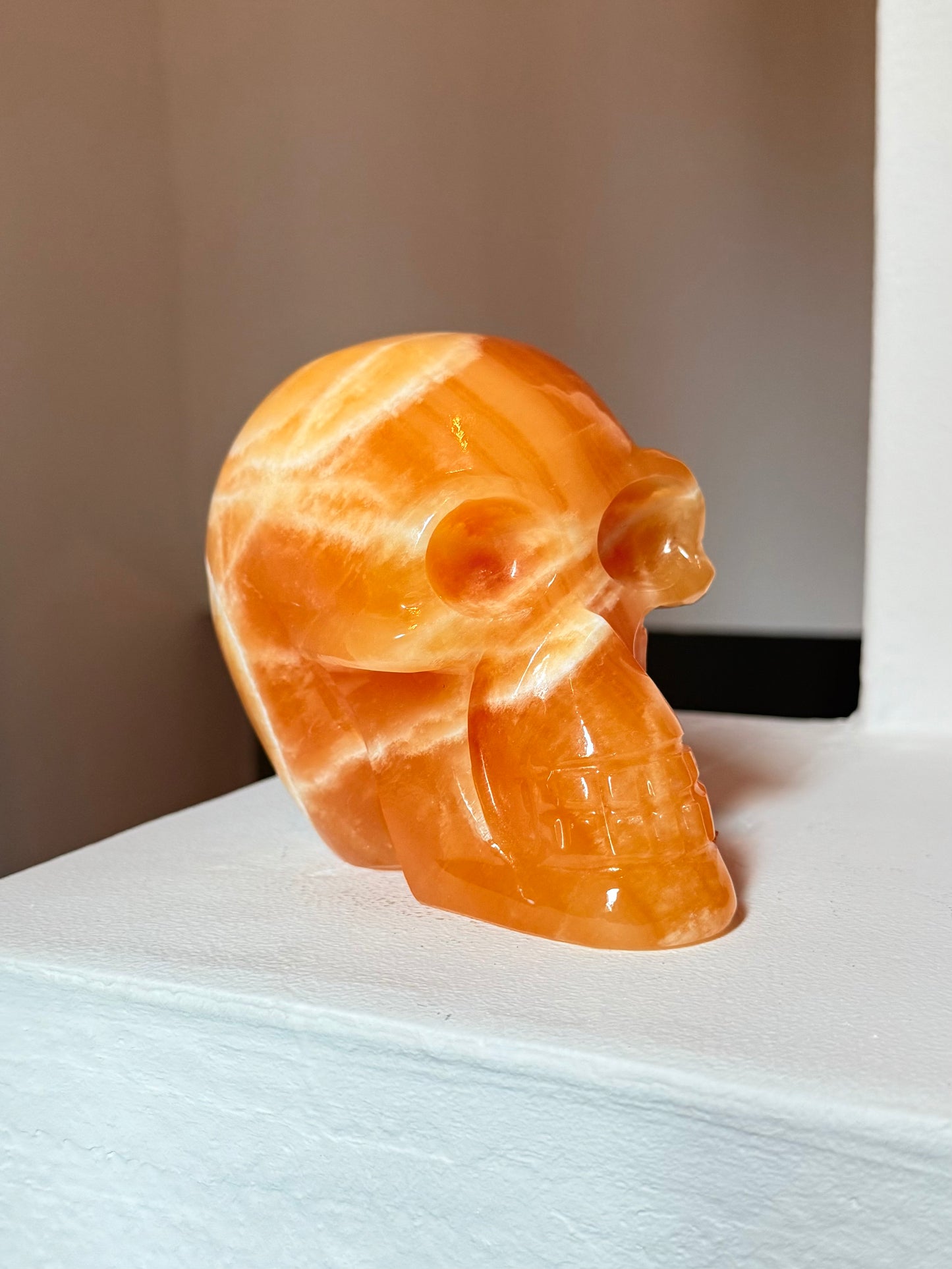 Orange Calcite Skull | Cráneo de Calcita Naranja ( Mexico )