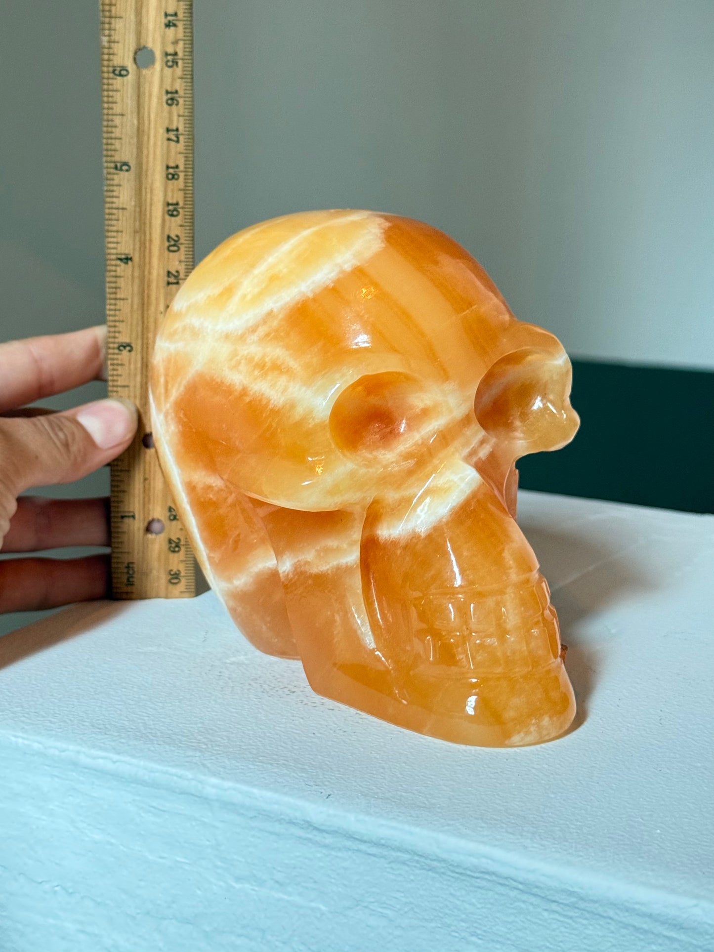 Orange Calcite Skull | Cráneo de Calcita Naranja ( Mexico )