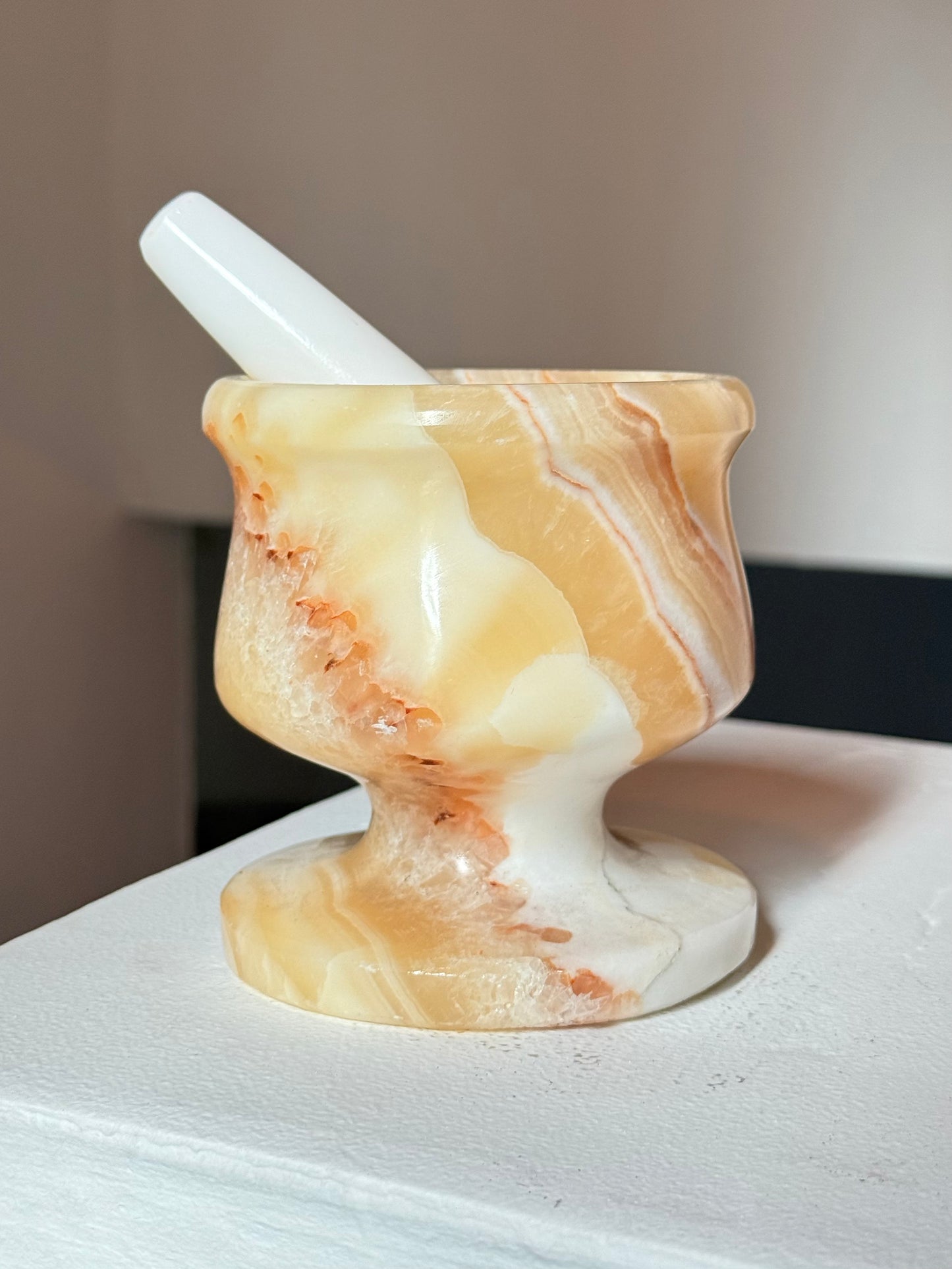 Egyptian Alabaster Mortar & Pestle | Mortero de Alabastro Egipcio