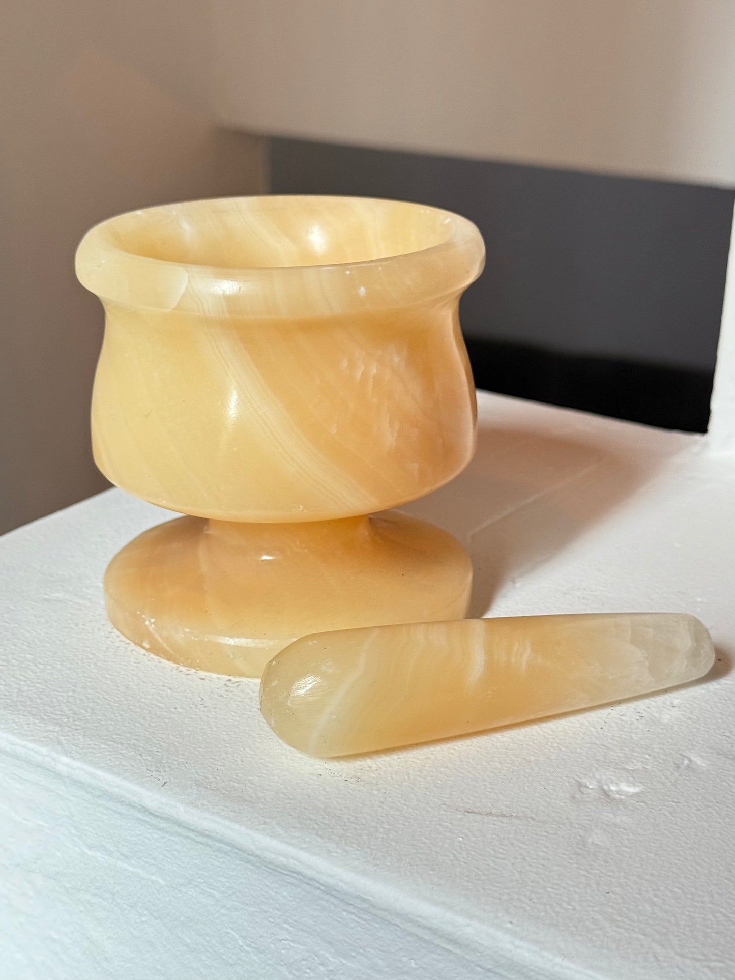 Egyptian Alabaster Mortar & Pestle | Mortero de Alabastro Egipcio