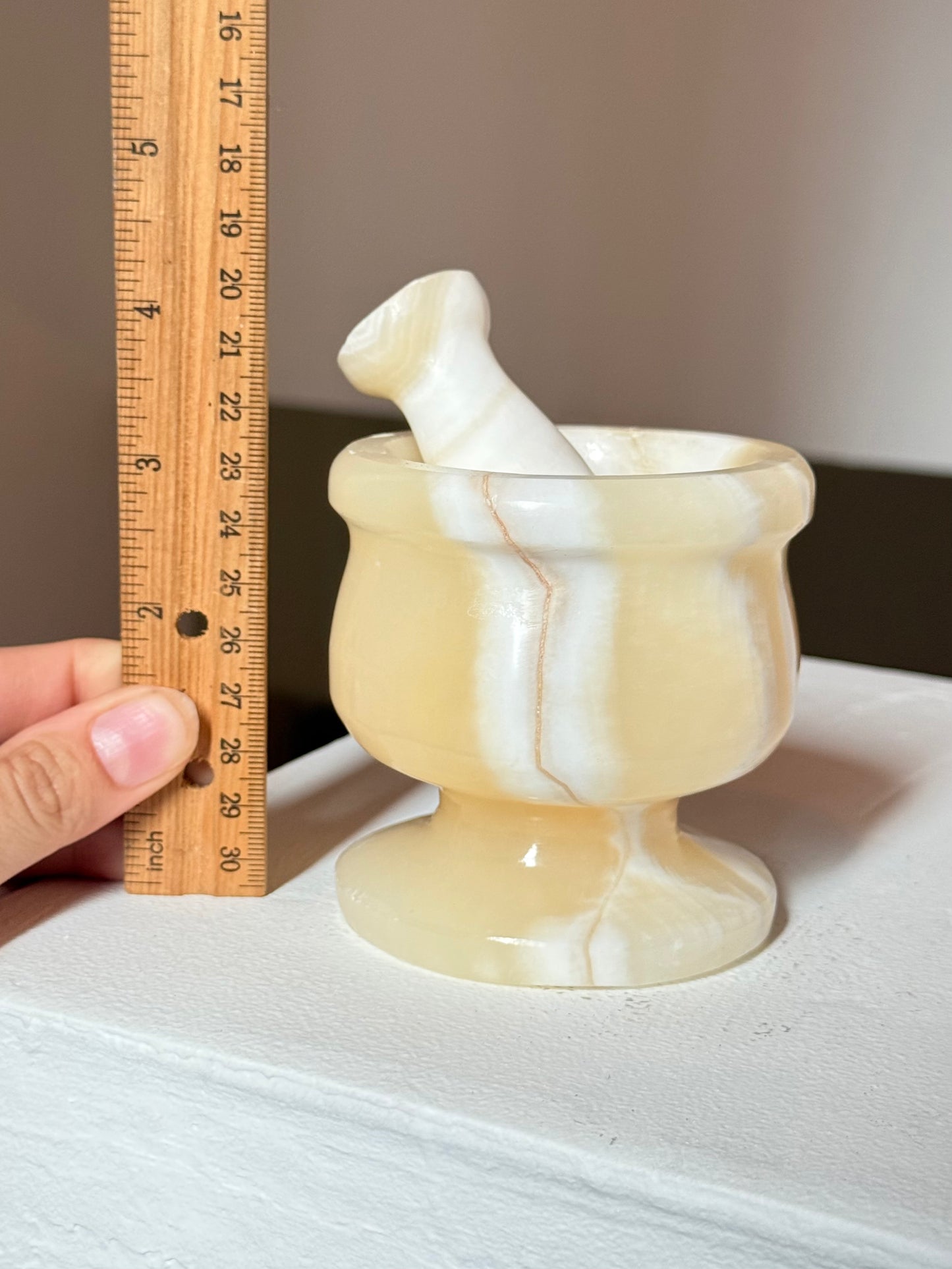 Egyptian Alabaster Mortar & Pestle | Mortero de Alabastro Egipcio