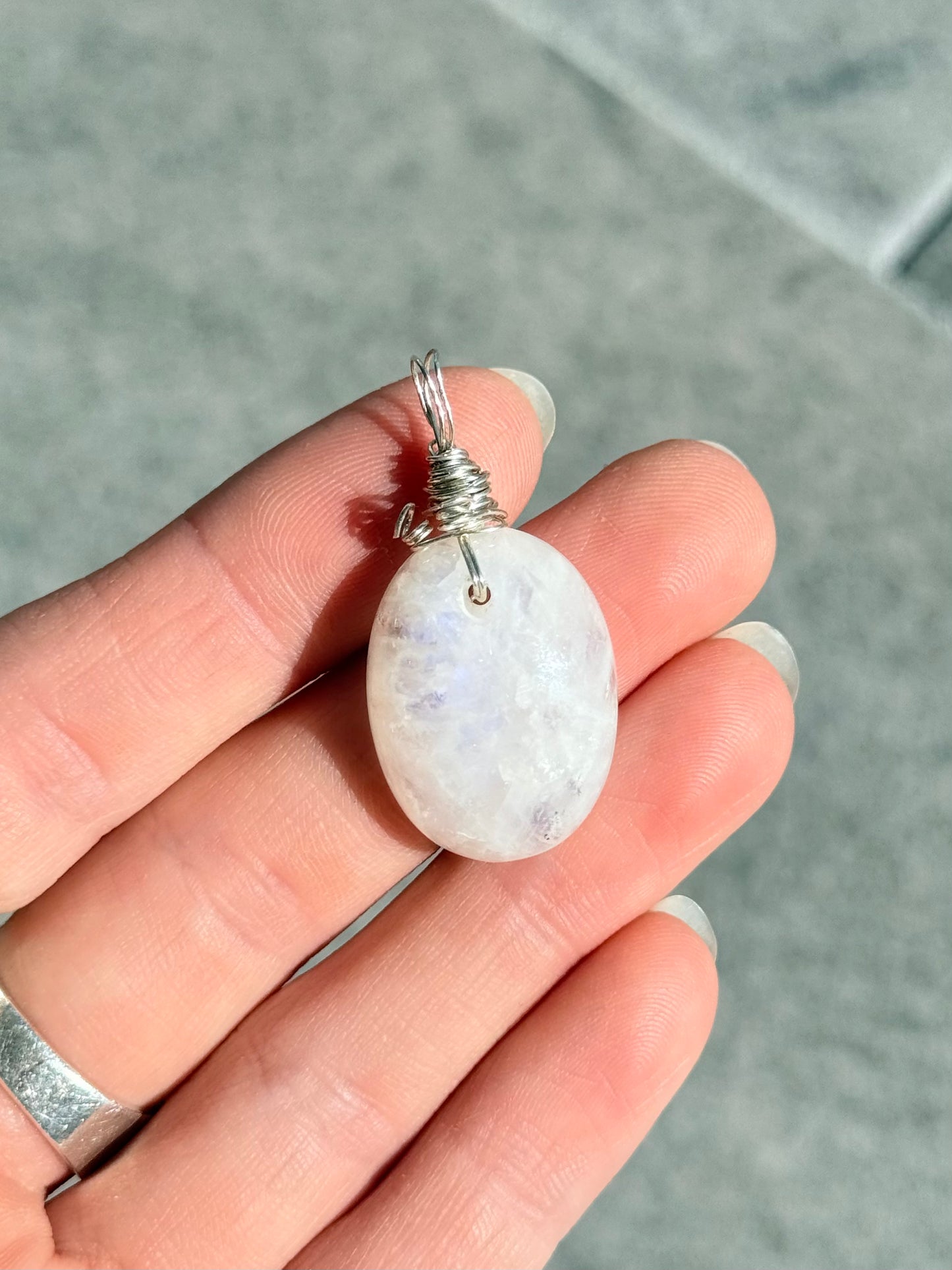 Moonstone Pendant ( Silver 925 Wire )