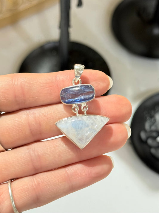 Rainbow Moonstone and Kyanite Pendant ( Silver 925 )