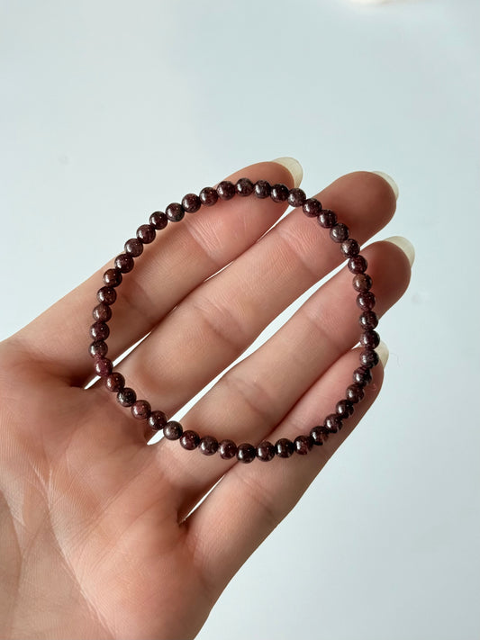 Garnet 4mm Bracelet / Pulsera de Granate 4mm