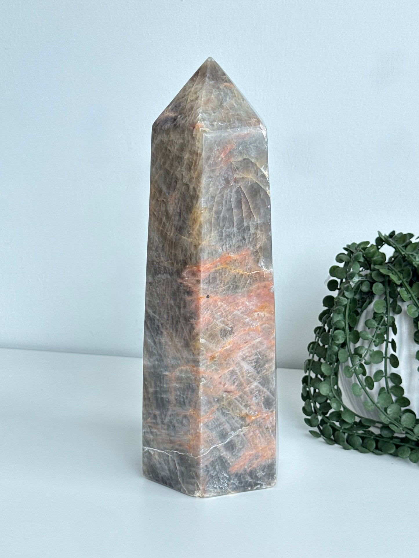 Black/Peach Moonstone Point