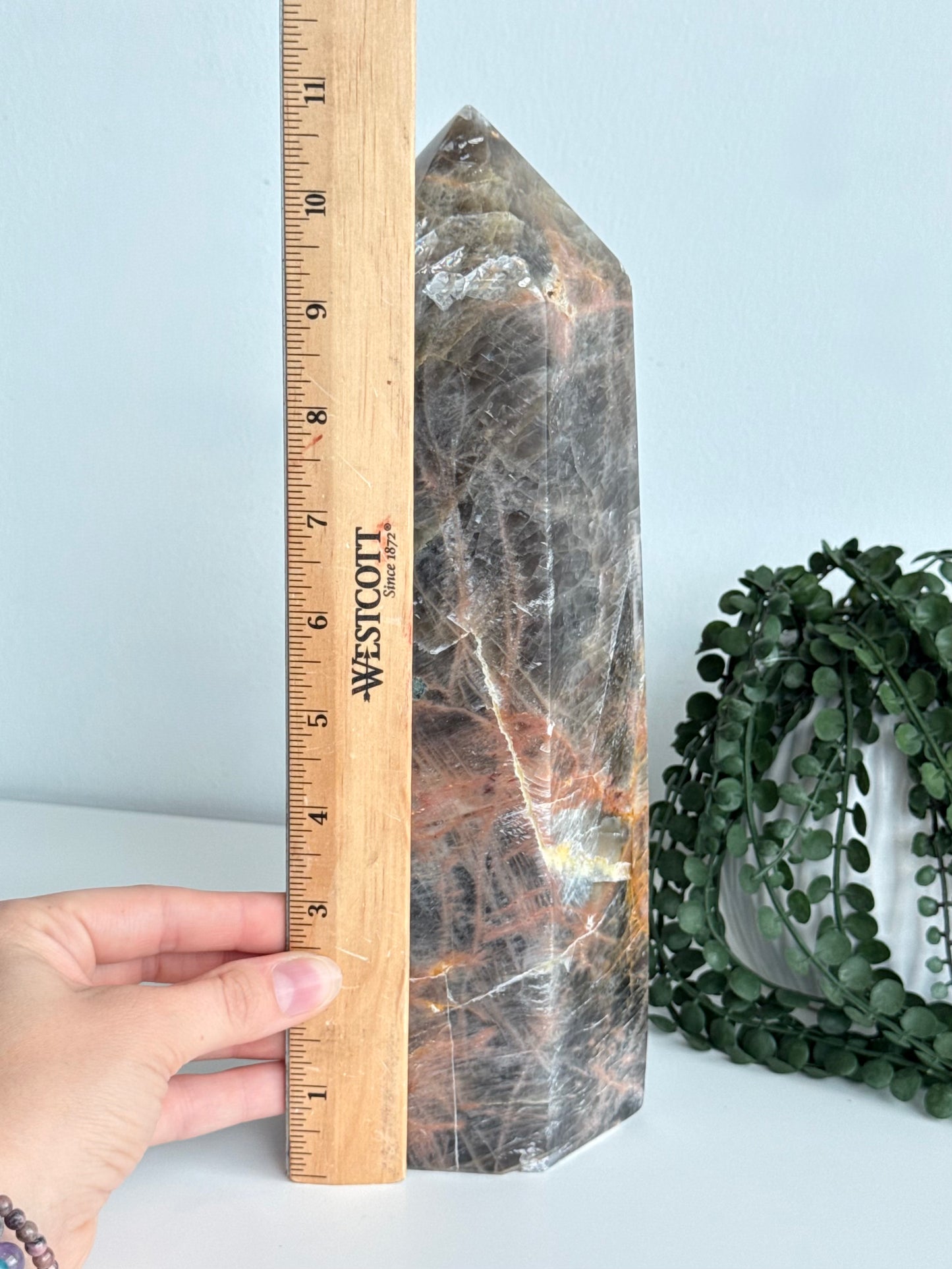 Black/Peach Moonstone Point