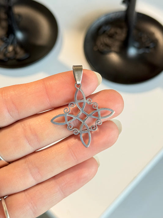 Witch’s Knot Protection Pendant – Stainless Steel