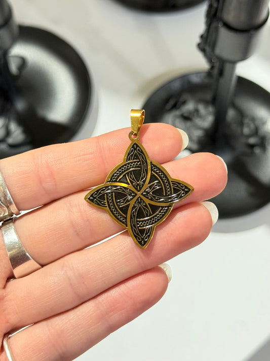 Witch’s Knot Protection Pendant – Gold Stainless Steel