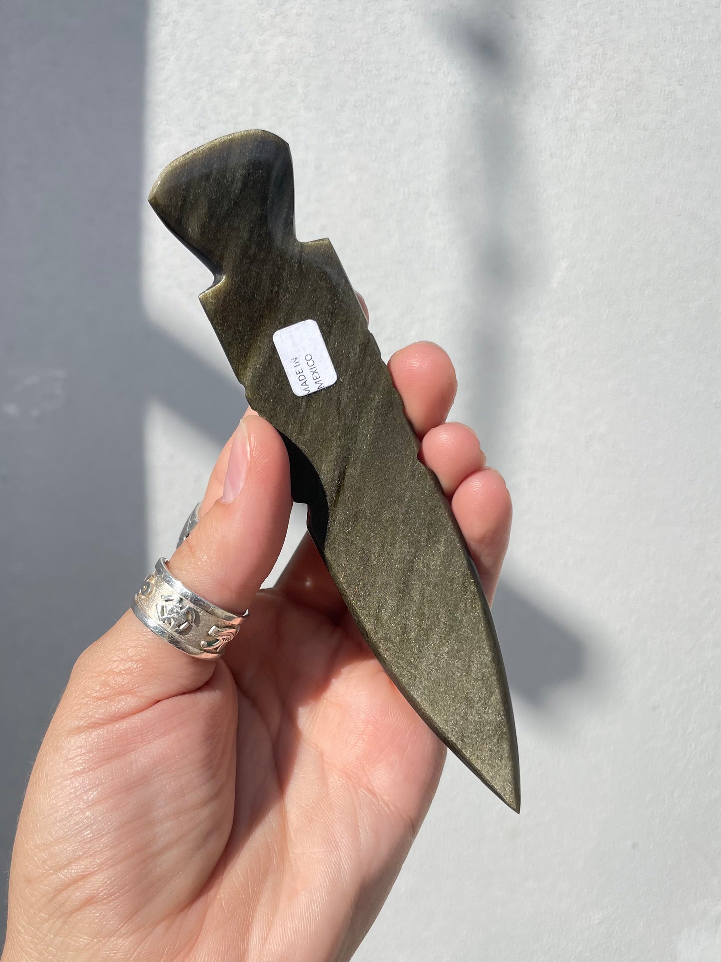 Sheen Obsidian Dagger