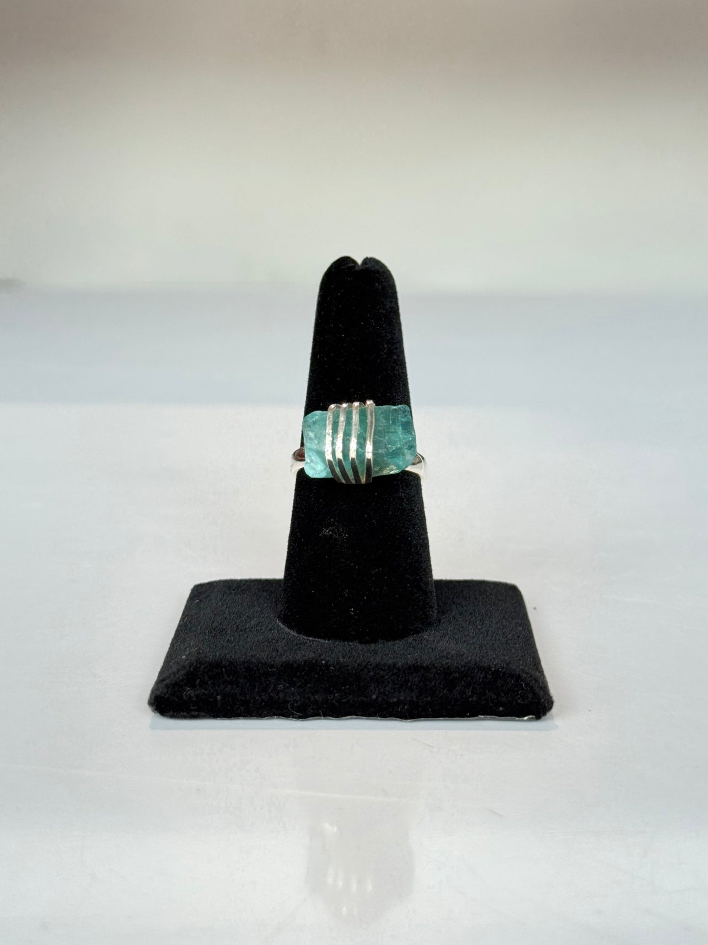 Blue Apatite ( Size 8 )