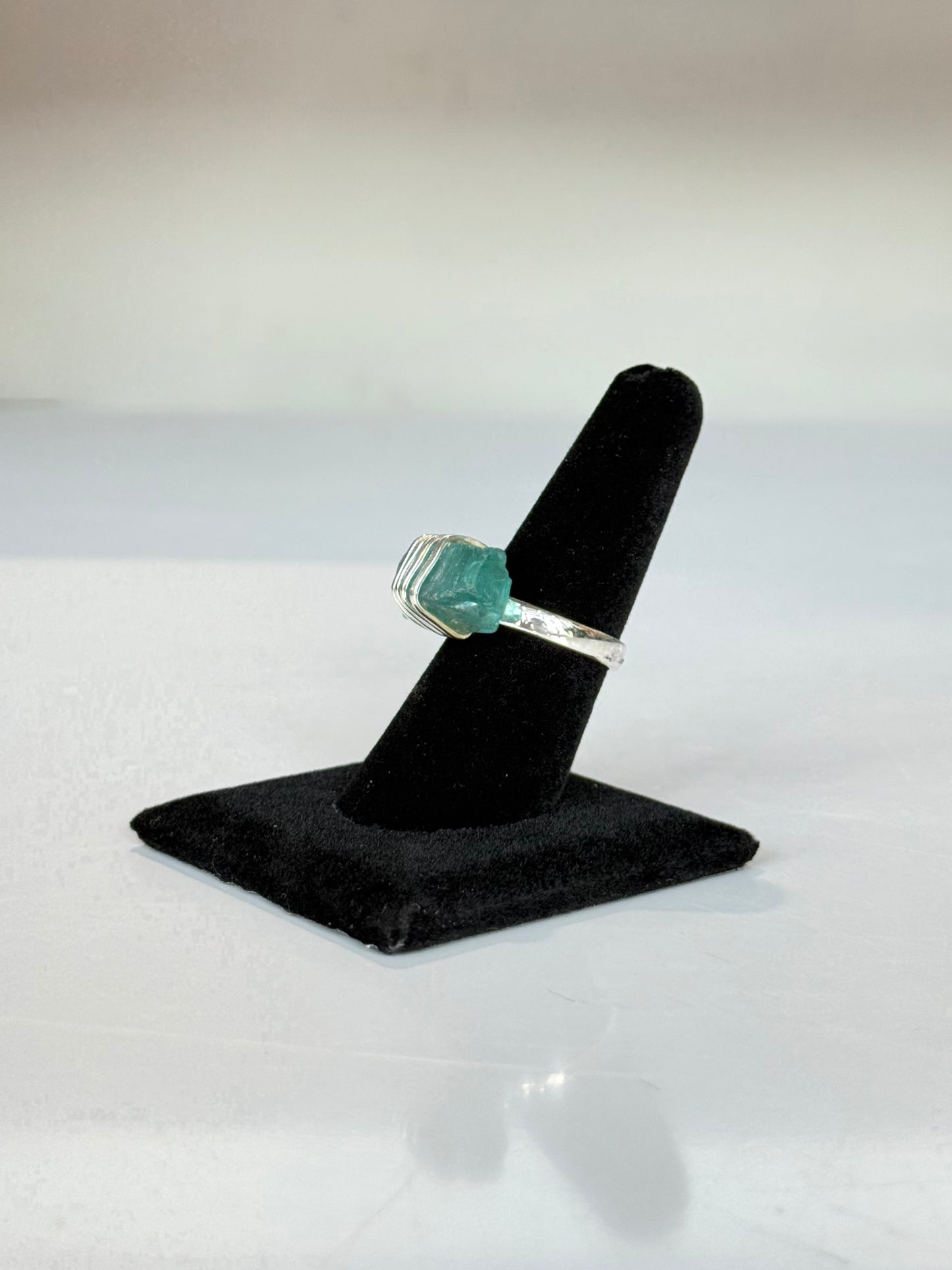 Blue Apatite ( Size 8 )