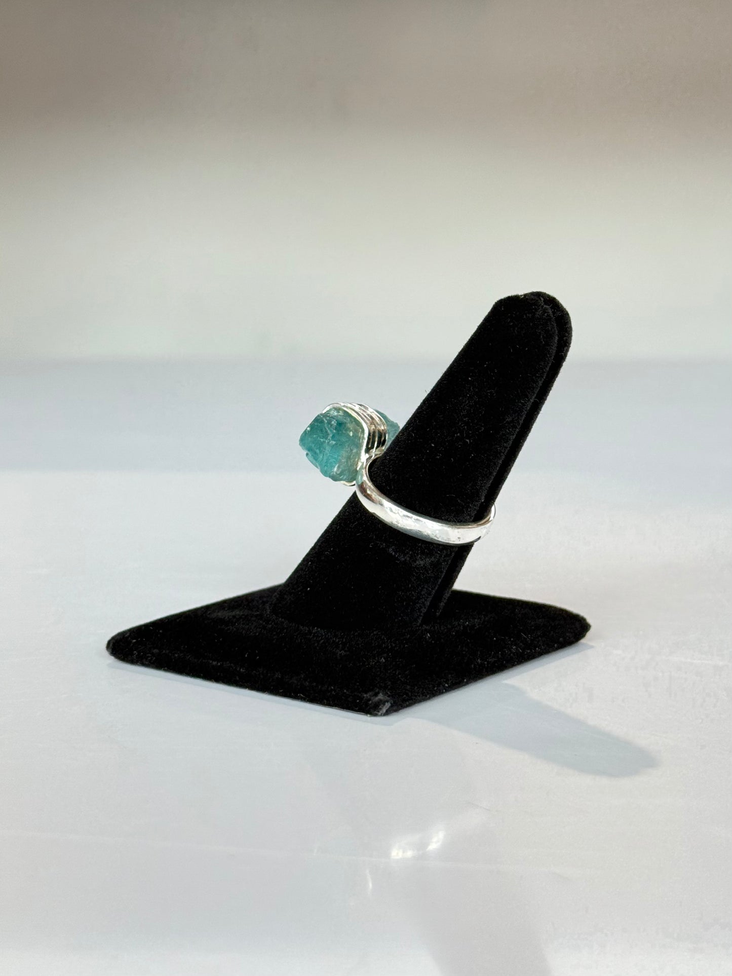 Blue Apatite ( Size 8 )