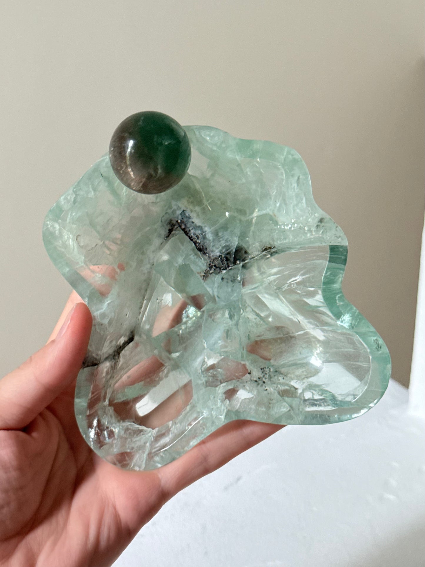 Green Fluorite Bowl with Sphere / Bowl de Fluorita Verde con Esfera