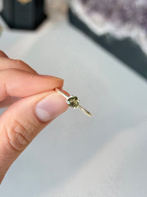 Moldavite Ring ( Silver 925 ) Size 8