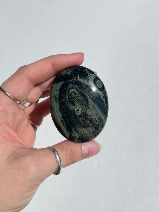 Kambaba Jasper Palm Stone