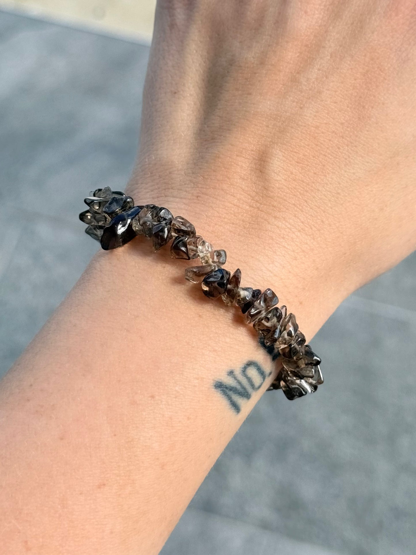 Pulsera de Cuarzo Ahumado en Chips Naturales | Natural Smoky Quartz Chip Bracelet