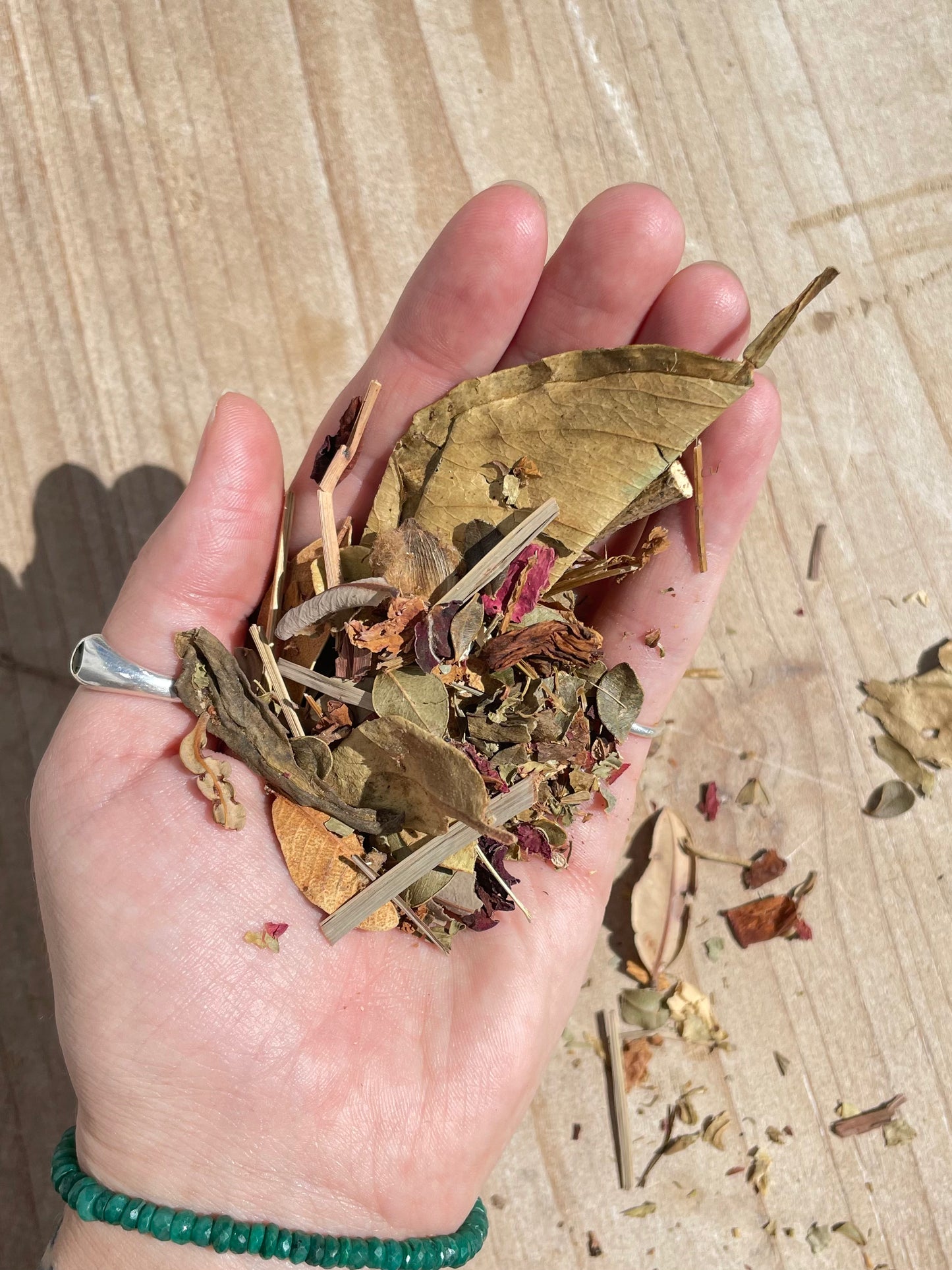 Dried mixed herbs