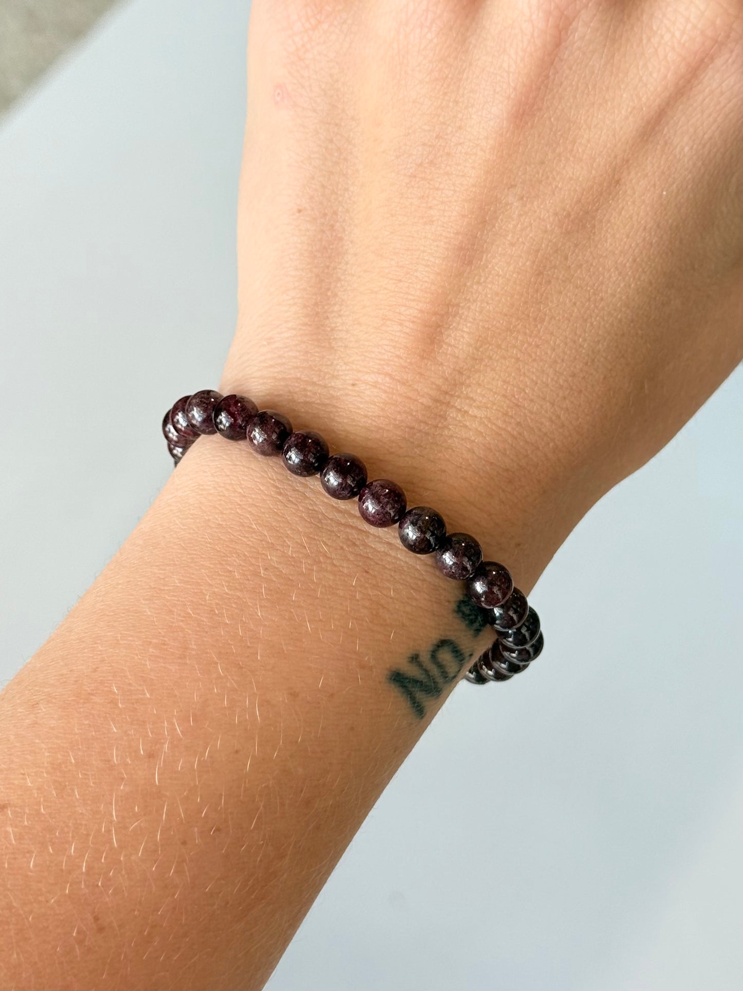Garnet - 7.5mm Bracelet
