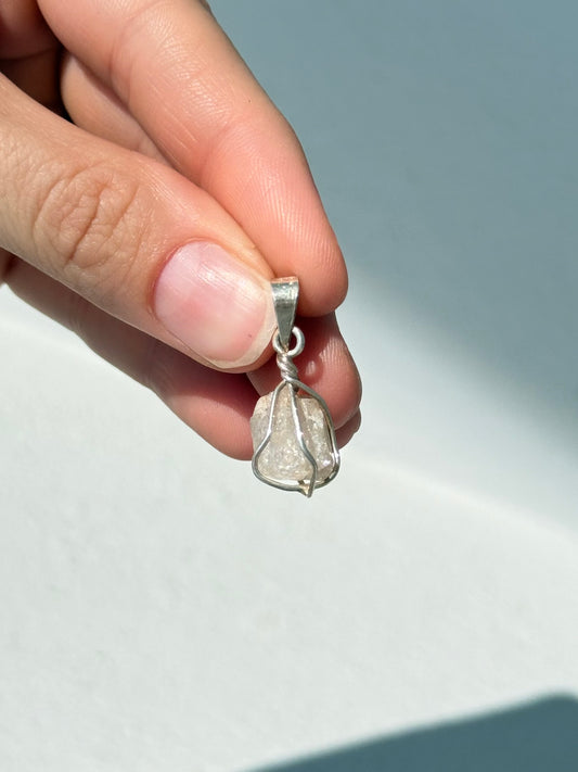 Pendant de Fenacita Natural | Natural Phenakite Pendant