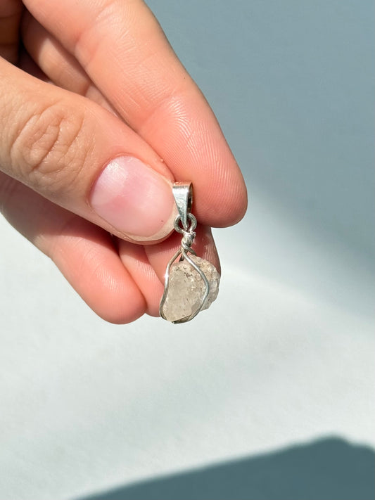 Pendant de Fenacita Natural | Natural Phenakite Pendant