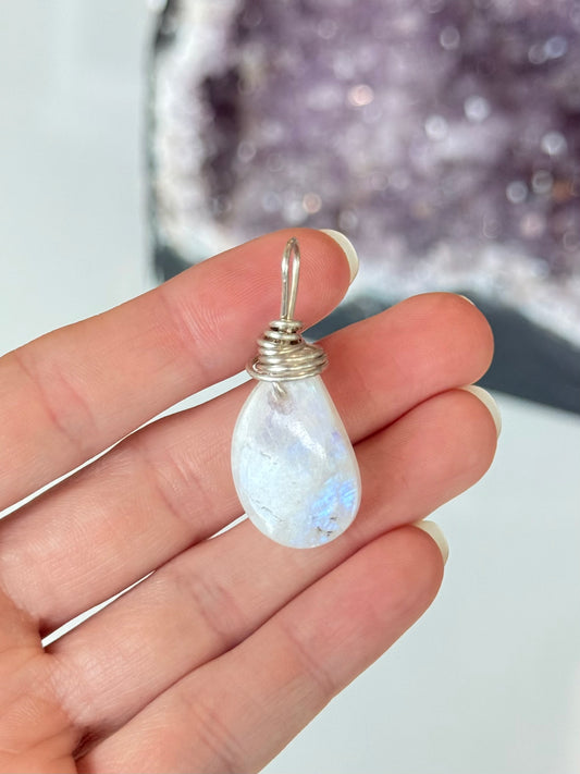 Moonstone Pendant - Silver 925 ( Wire )