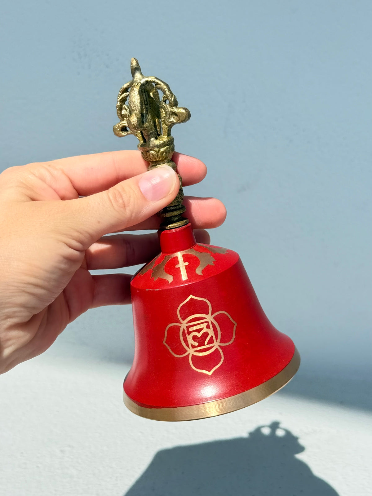 Root Chakra Intention Bell / Campana Intencionada para el Chakra Raíz