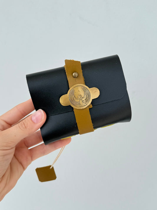 Diario de Piel Negra con Diosa Isis – Libro de Sombras y Grimorio | Black Leather Journal with Goddess Isis – Book of Shadows &amp; Grimoire
